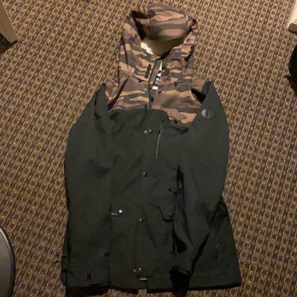 Dakine Wyeast Snowboarding Jacket